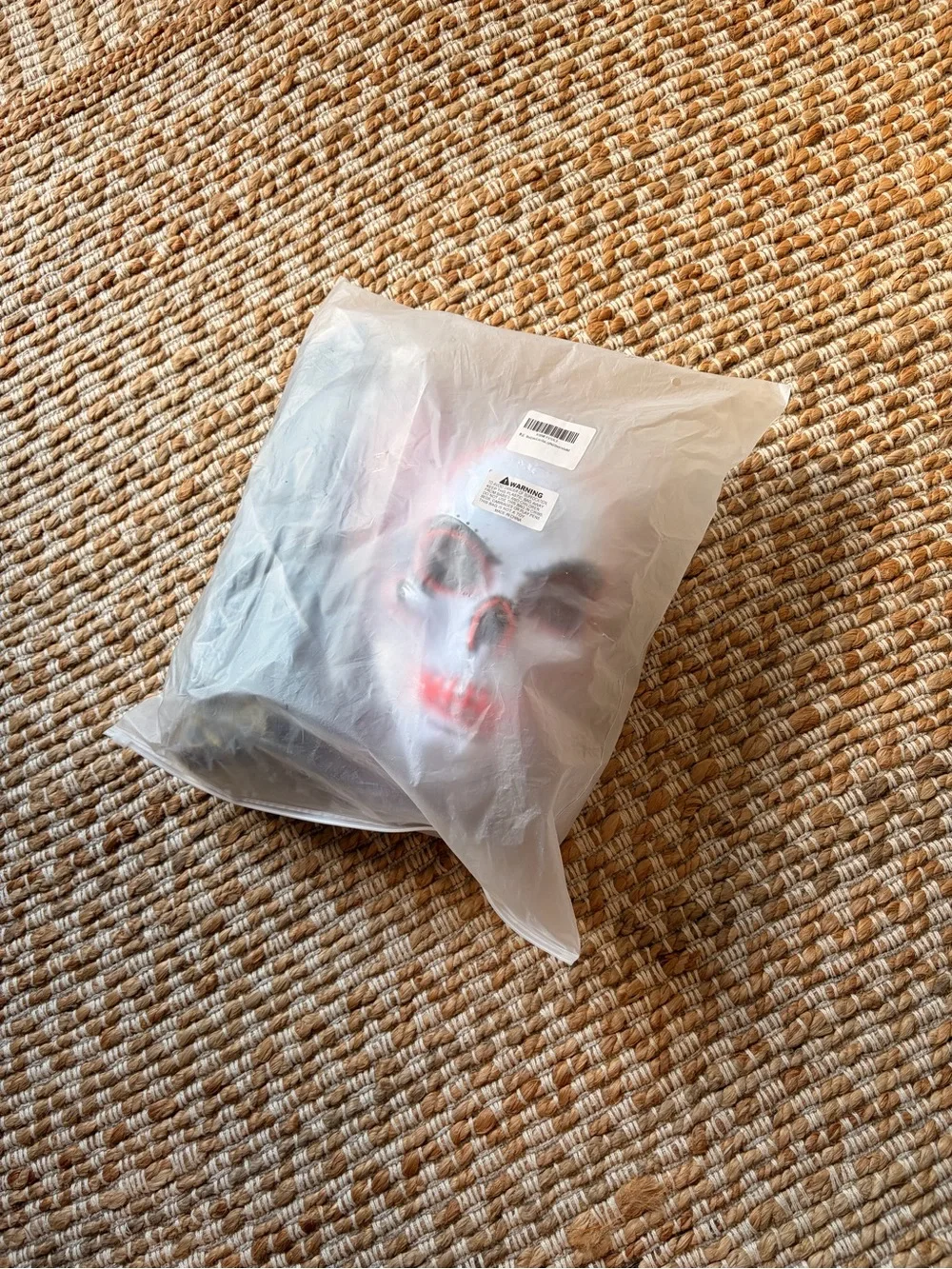 N/A scary red
